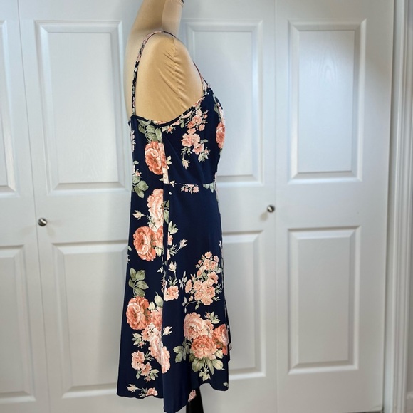 SHEIN Blue Halter Sundress Mini - Picture 3 of 16